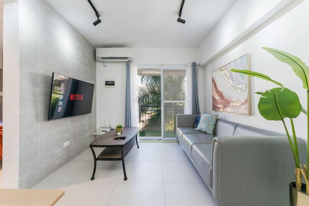 Airport Express Hostel E-527, 2 Minutes To Airport,Fast Wifi, Free Netflix Мактан Екстериор снимка